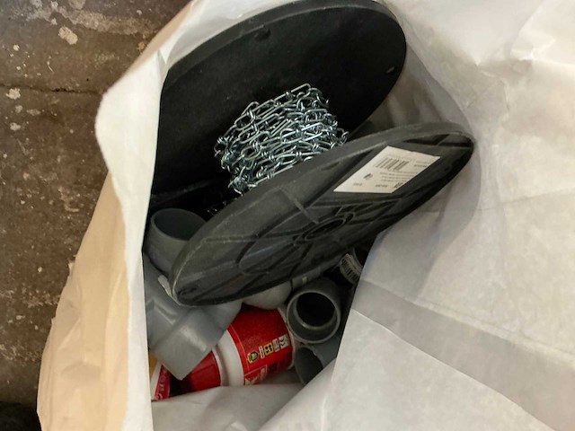 Partij schroeven en hang-en sluitwerk - afbeelding 10 van  10