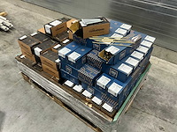 Partij schroeven - afbeelding 2 van  4