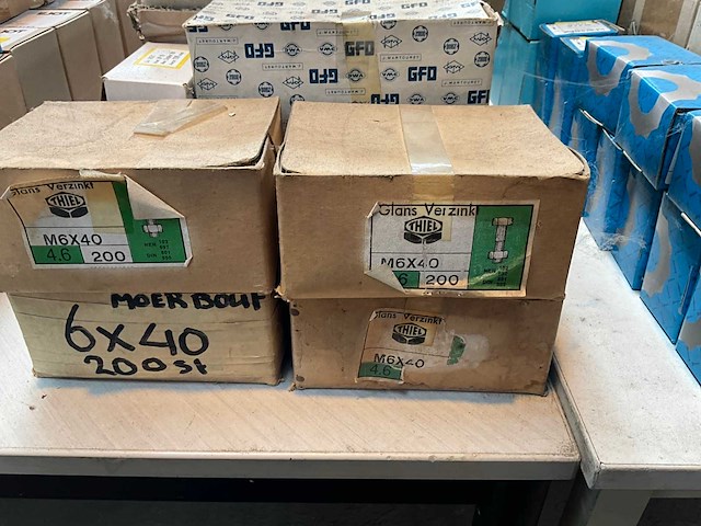 Partij schroeven - afbeelding 2 van  4