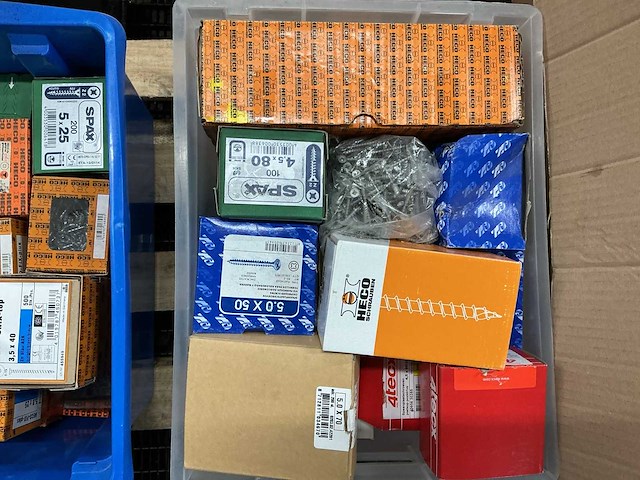 Partij schroeven - afbeelding 3 van  8