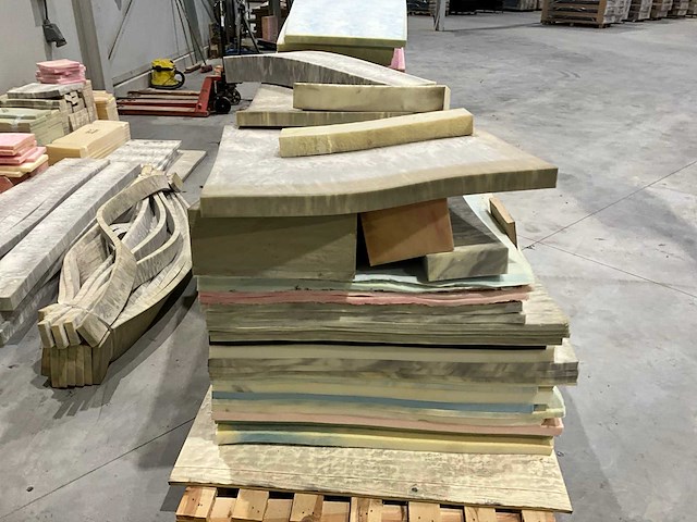 Partij schuim voorraad - afbeelding 2 van  4