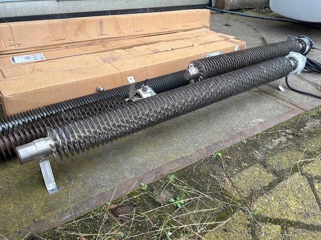 Partij schultze ribbenbuisverwarming elektrische kachel 9x - afbeelding 3 van  8
