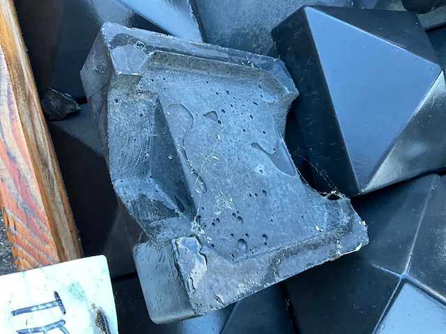 Partij schutting betonpetjes - afbeelding 5 van  5