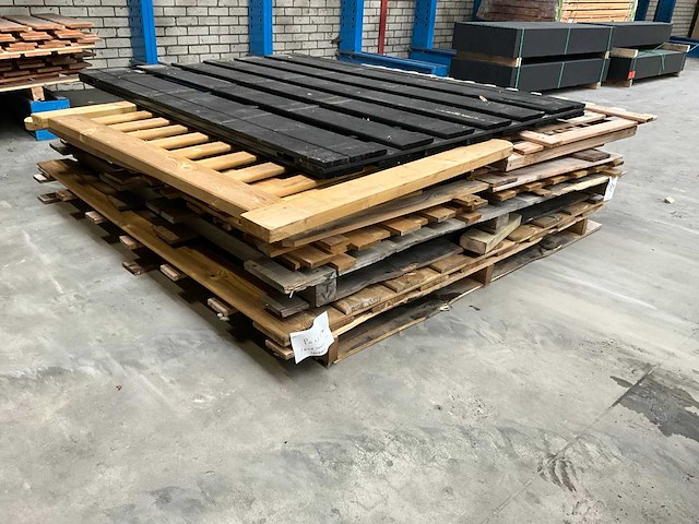 Partij schutting delen - afbeelding 2 van  4