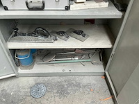 Partij schuurmiddelen etcetera met werkplaatskast - afbeelding 3 van  7