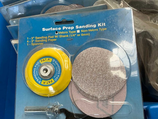 Partij schuurmiddelen - afbeelding 3 van  4