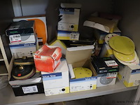 Partij schuurpapier en schuurschijven - afbeelding 4 van  10