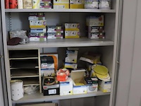 Partij schuurpapier en schuurschijven - afbeelding 1 van  10