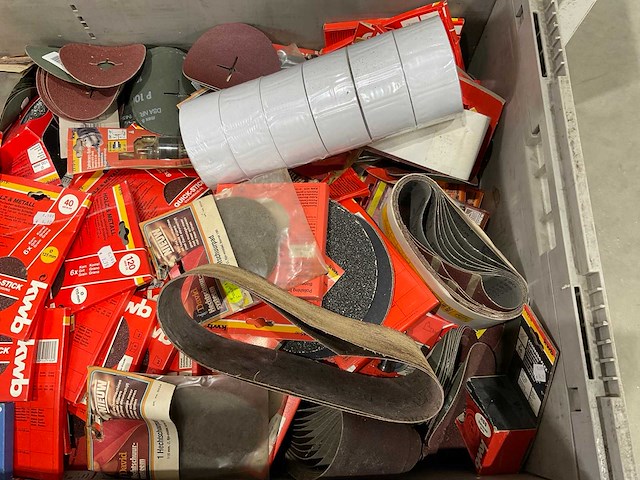 Partij schuurpapier - afbeelding 7 van  9