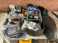 Partij scooter accessoires en onderdelen - afbeelding 1 van  4