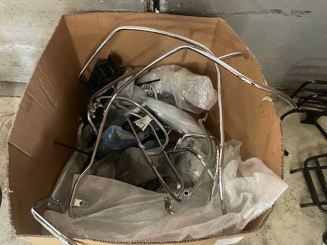 Partij scooter accessoires - afbeelding 1 van  1