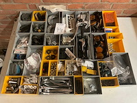 Partij scooteronderdelen - afbeelding 1 van  5