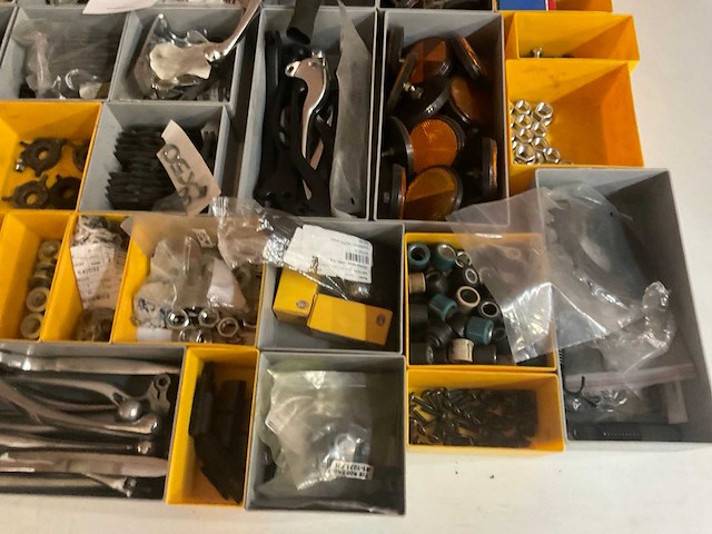 Partij scooteronderdelen - afbeelding 4 van  5