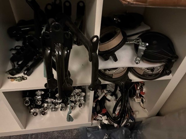 Partij scooteronderdelen - afbeelding 5 van  5