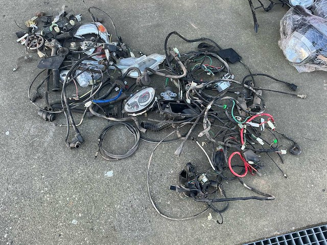 Partij scooteronderdelen - afbeelding 3 van  32