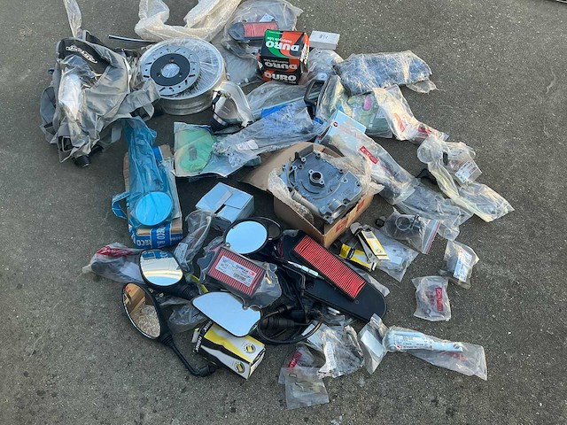 Partij scooteronderdelen - afbeelding 13 van  32