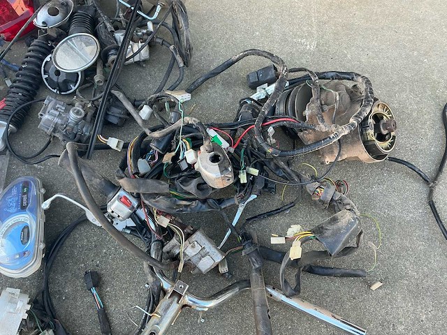 Partij scooteronderdelen - afbeelding 28 van  32