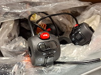 Partij scootmobiel en scooter onderdelen in ca. 4 meter stelling, o.a. sweetrich, volty, e-rex - afbeelding 60 van  101
