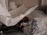 Partij scootmobiel onderdelen , in ca. 3 meter stelling - afbeelding 36 van  47