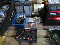 Partij scootmobielonderdelen - afbeelding 1 van  2