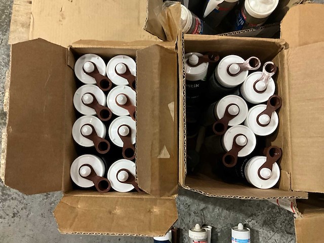 Partij sealers, lijmen en kitten (120x) - afbeelding 3 van  6