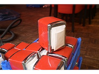 Partij servetdispenser, windlichten en peper&zout sets - afbeelding 1 van  3
