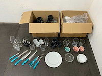Partij servies en bestek - afbeelding 1 van  11