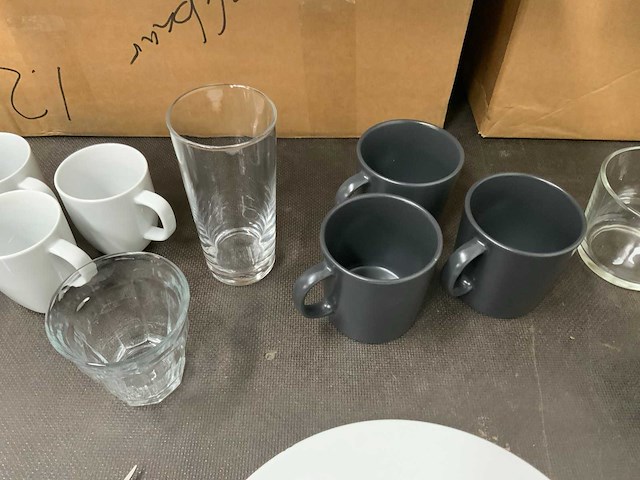 Partij servies en bestek - afbeelding 10 van  11