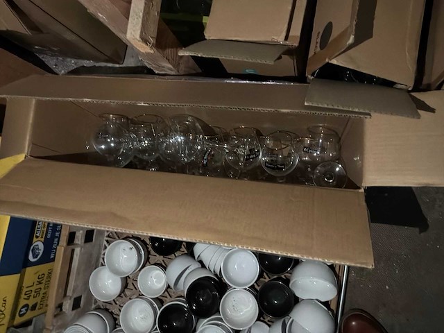 Partij servies, glaswerk en bestek - afbeelding 12 van  15