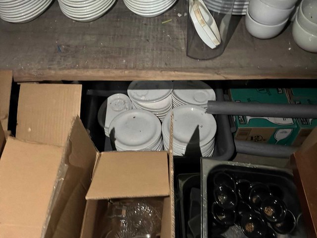 Partij servies, glaswerk en bestek - afbeelding 14 van  15