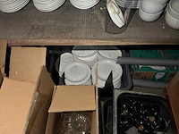 Partij servies, glaswerk en bestek - afbeelding 14 van  15