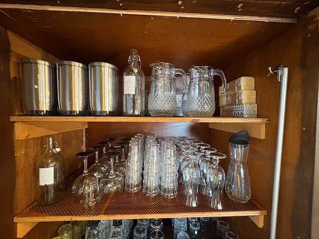 Partij servies, glaswerk en horeca benodigdheden (165x) - afbeelding 2 van  4