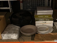 Partij servies + ventilator - afbeelding 1 van  6