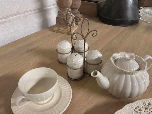 Partij servies - afbeelding 2 van  10