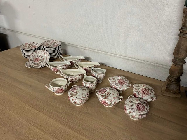 Partij servies - afbeelding 1 van  15