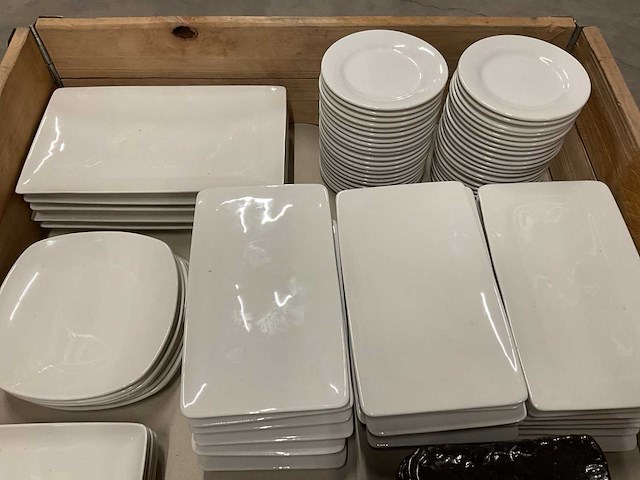 Partij servies - afbeelding 4 van  9