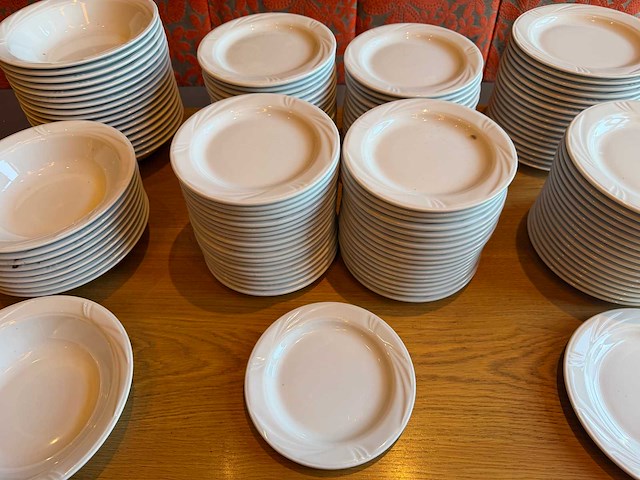 Partij servies - afbeelding 2 van  4