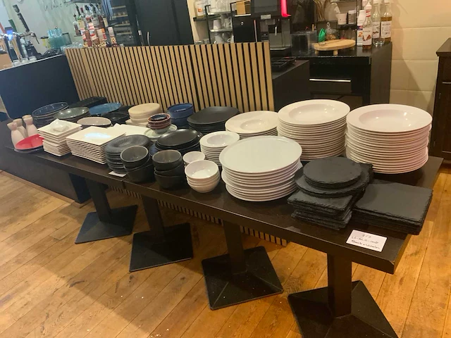 Partij servies - afbeelding 4 van  7
