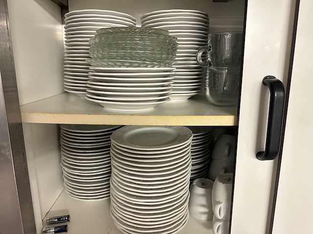 Partij serviesgoed - afbeelding 5 van  9