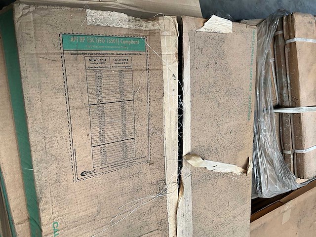 Partij shale shaker screens (zeefpanelen voor boorspoeling) - afbeelding 14 van  15