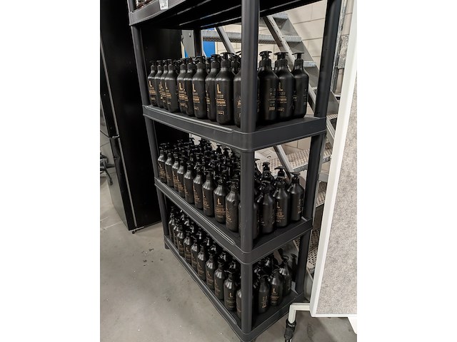 Partij shampoo en conditioner, lateau - afbeelding 9 van  11