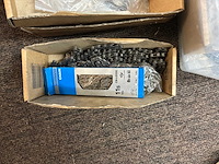 Partij shimano tandwielen, remmen en kettingen - afbeelding 3 van  8