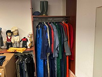 Partij showroom kleding - afbeelding 2 van  8