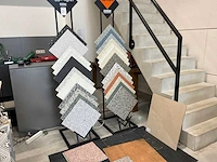 Partij showroom tegels en rekken - afbeelding 3 van  11