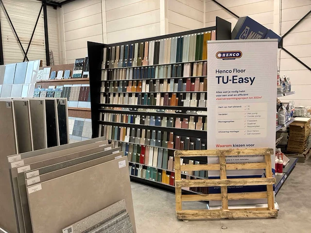 Partij showroom tegels en rekken - afbeelding 10 van  11