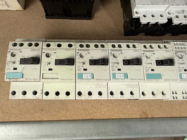 Partij siemens sirius/simatic besturingscomponenten - afbeelding 6 van  10