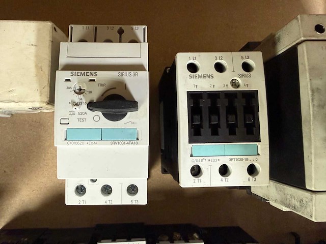 Partij siemens sirius/simatic besturingscomponenten - afbeelding 9 van  10