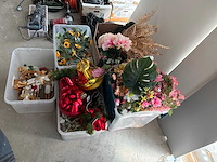 Partij sierbloemen - afbeelding 7 van  7