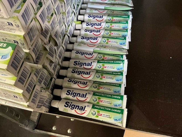 Partij signal tandpasta (114x) - afbeelding 4 van  4