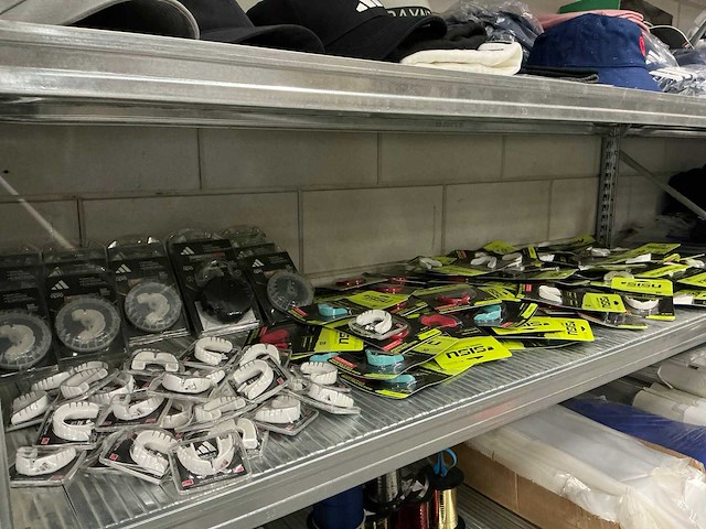 Partij sisu/adidas mouthguards (140x) - afbeelding 1 van  6